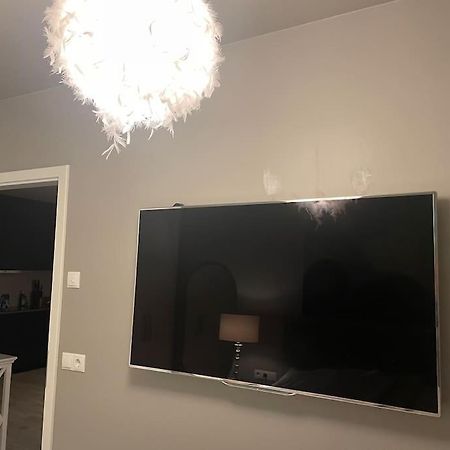 Beautiful Apartment Near Airport Njarthvik Extérieur photo
