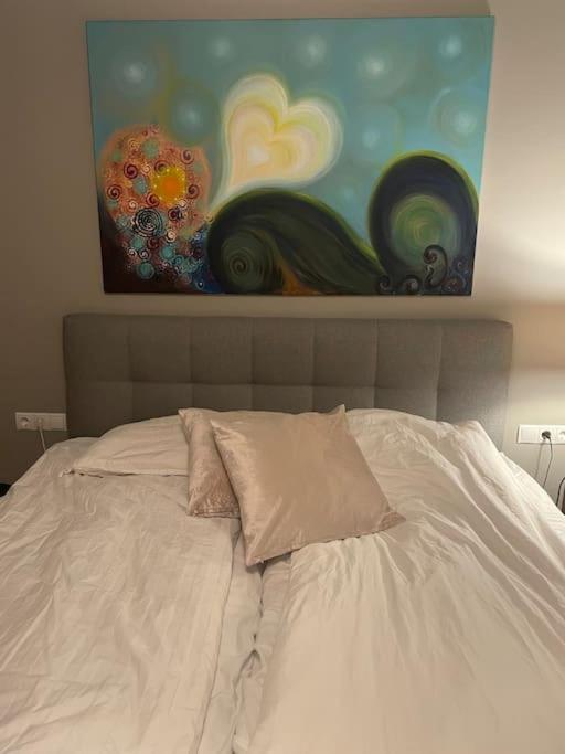 Beautiful Apartment Near Airport Njarthvik Extérieur photo