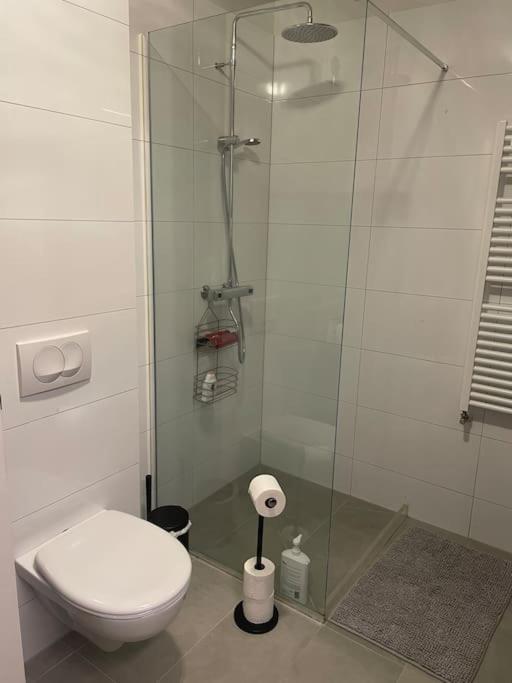 Beautiful Apartment Near Airport Njarthvik Extérieur photo